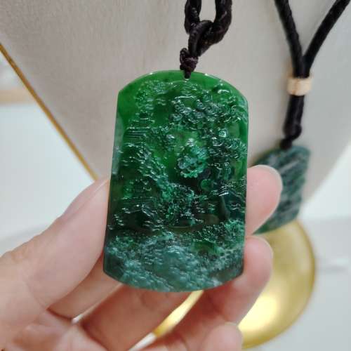 天然緬甸翡翠山水牌 (A玉)