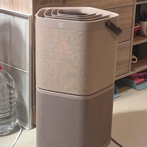 另送全新濾網 伊萊克斯空氣清淨機Pure A9.2 高效能抗菌空氣清淨機 (奶茶棕) 適用22...