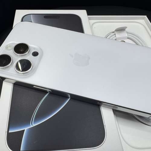 99%New iPhone 16 Pro Max 256GB 白色 香港行貨 蘋果保養到2026年1月3日 全套有盒有...