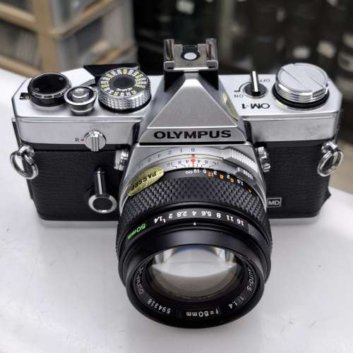 OM-1 + 50MM F1.4 全正常  OM-10 + 50MM F1.8 全正常