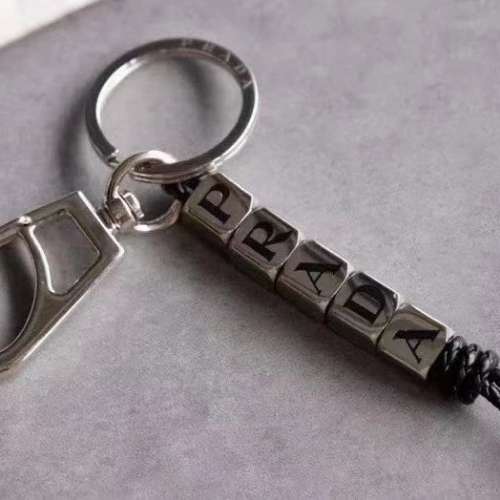 全新Prada鎖匙扣