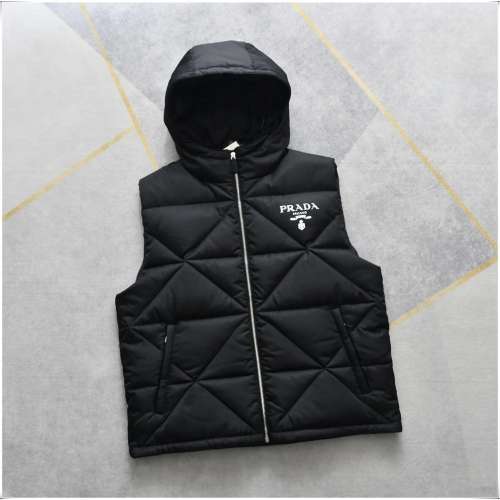 全新PRADA Re-nylon羽絨背心