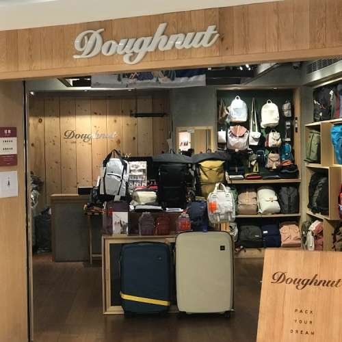 98%新 Doughunt 書包 🌈🌈🌈