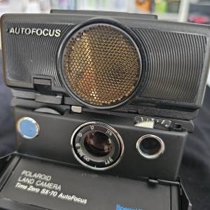 Polaroid SX-70 Auto Focus Special Edition, 售$1,200