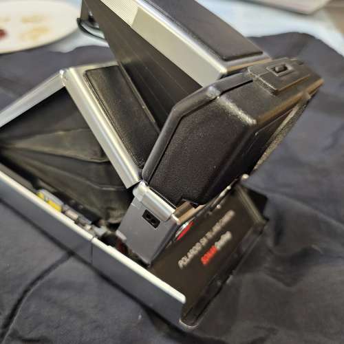 Polaroid SX-70 Sonar , 售$1,000
