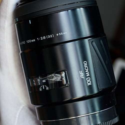 Minolta AF 100mm F2.8 Macro 95% new
