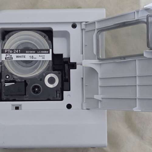 Epson LabelWorks LW-600P 藍牙便攜式標籤打印機