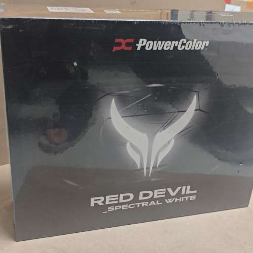 显卡：POWERcolor Red Devil Spectral White AMD Radeon RX 9070 XT 16GB GDDR6 全新