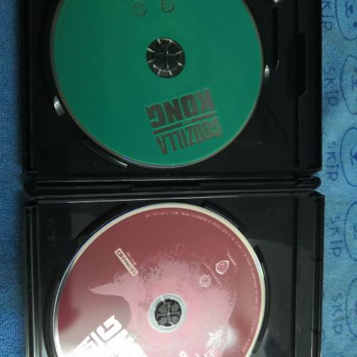 出售：UHD4K碟+藍光碟2套(100%冇花,4K碟有中文字幕)