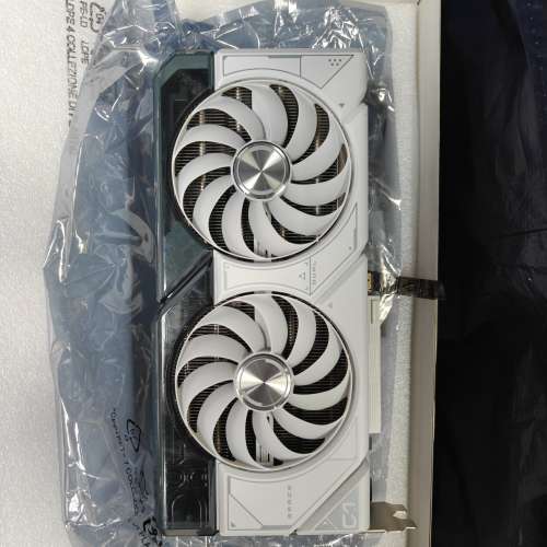 ASUS  RTX 4070 SUPER 12GB OC WHITE