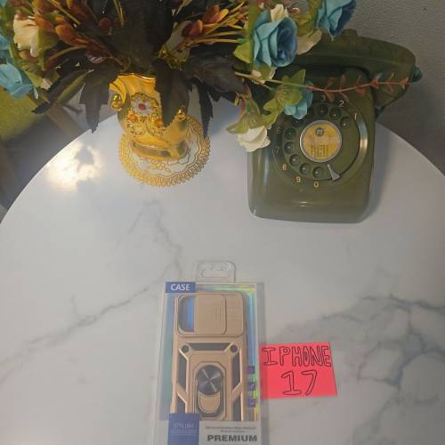 iPhone 17 機械手機殼