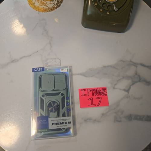 iPhone 17 機械手機殼