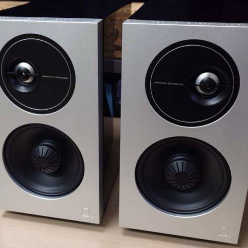 Definitive Technology D7 9成新