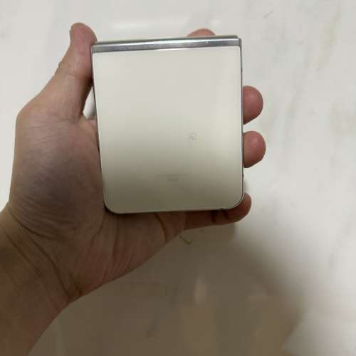 全網最平🔥Samsung galaxy flip 5 8+256美版單卡+esim白色