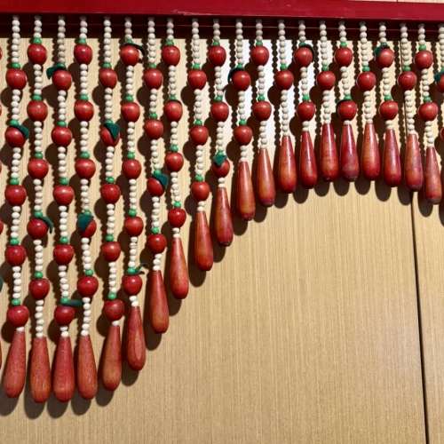 出售日本  vintage 昭和珠簾 門簾，日本制造,靚款式，整體大約85%新，長85cm,高39cm...