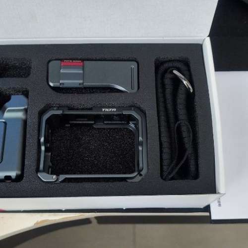 Insta360 Xplorer Grip Kit