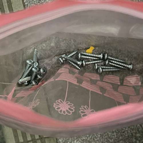 二手 IKEA OLOV 白色 可調節 桌腳 X 4 清屋放售, HK$150.00 (4支桌腳) HK$150