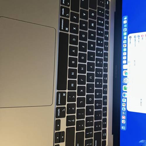 Macbook Air M1 8G/256GB （太空灰色）