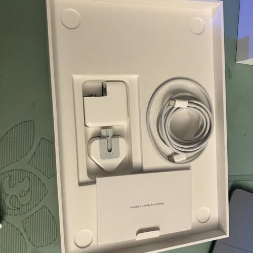 Macbook Air M1 8G/256GB （太空灰色）