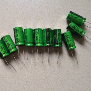 日本 nichicon PX系列25V 1000UF舊裝電容10個