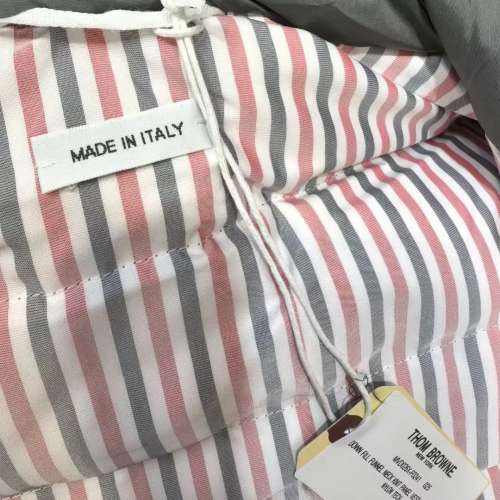 全新THOM BROWNE羽絨背心