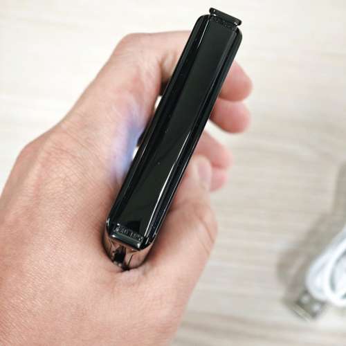 85%新 Motorola Moto Razr 一代2019版本 6+128GB 只支援e-Sim 屏幕有一小點光點 Mo...