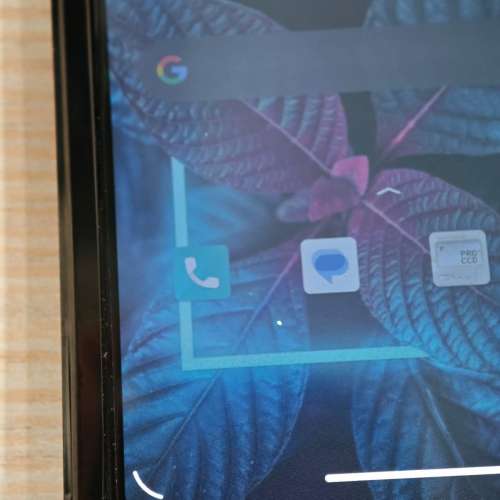 85%新 Motorola Moto Razr 一代2019版本 6+128GB 只支援e-Sim 屏幕有一小點光點 Mo...