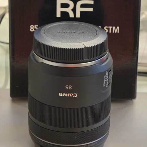 Canon RF 85mm F2