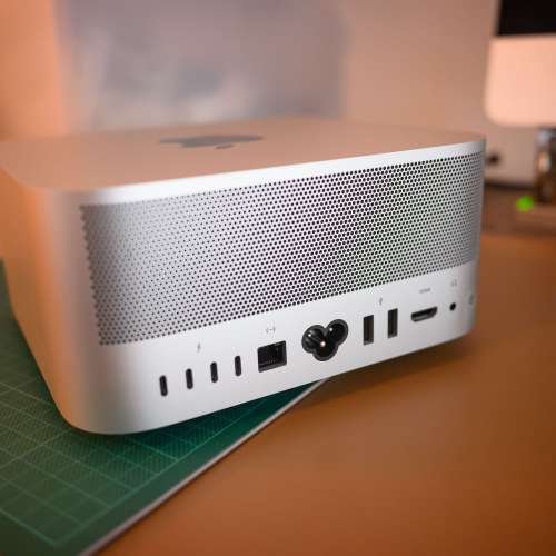 Mac Studio M1 Max , CalDigit TS3+ Thunderbolt 3 dock