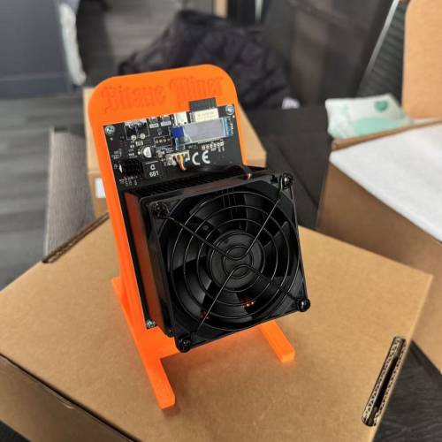 Bitaxe系列全新現貨，樂透機，抽獎機，挖礦機