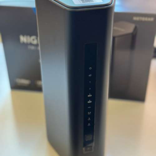 NETGEAR Nighthawk RS300 Tri-Band WiFi 7 Router 99.9%新，仲有一年保養。歡迎驗屍...