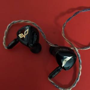 Empire Ears Legend EVO淨耳機連原裝線
