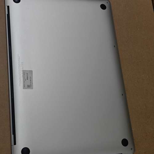 苹果电脑 Macbook pro 2017款 15寸 (2手)16+256G MPTR2LL\A