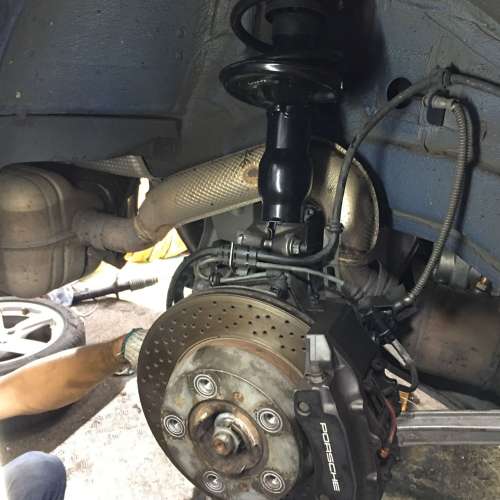 更換 避震；鬆糕膠；塵冚 塔頂 修理 杯士 搖臂 軚尺