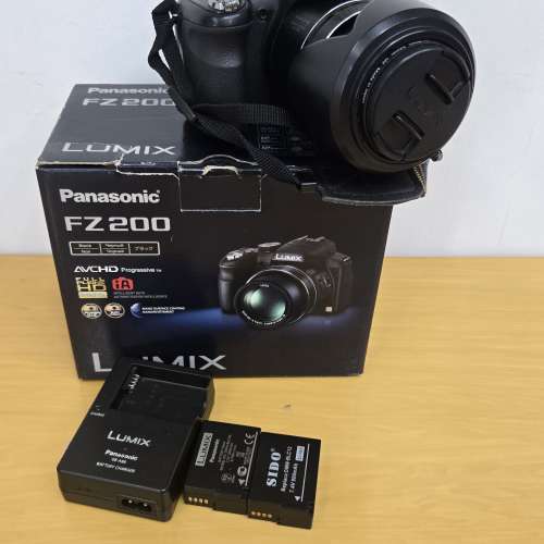 Panasonic Lumix  FZ200