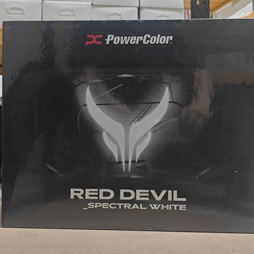 显卡：POWERcolor Red Devil Spectral White AMD Radeon RX 9070 XT 16GB GDDR6 全新