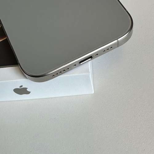 Apple Iphone 16 Pro Max 1TB with Applecare+