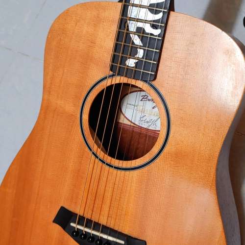 Baby Taylor BT1 (With Fishman Pickup)