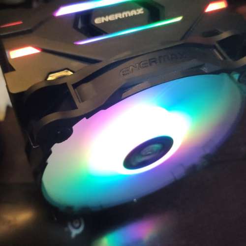 安耐美ENERMAX ETS-F40 ARGB空冷散熱器