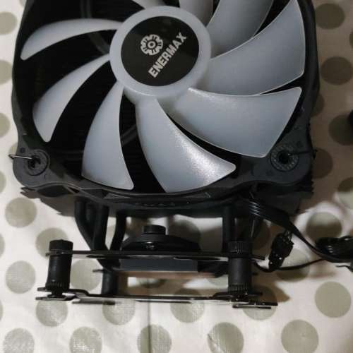 安耐美ENERMAX ETS-F40 ARGB空冷散熱器