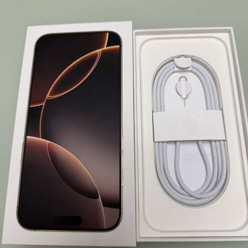 iPhone 16 pro max Natural Titanium 原裝電池100%