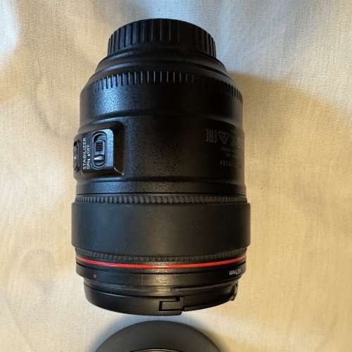 Canon EF 85mm f/1.4L IS USM