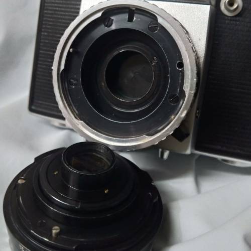 另一部:Carl Zeiss Jena 50mm F2.8 Tessar +機身 鏡號#6296526 快門有問題,特價