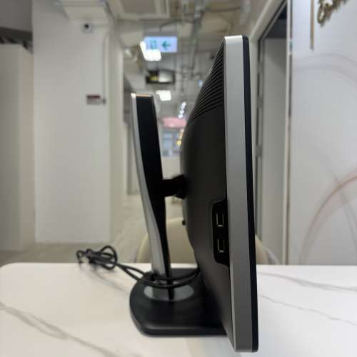 [旋轉升降] Dell UltraSharp 23" [1080P] IPS 顯示器 (U2312HMt) Mon Monitor Screen