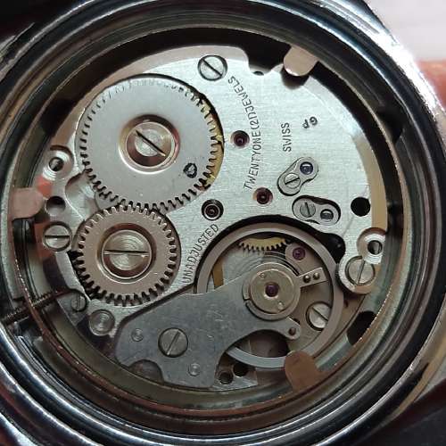 60年代產瑞士制36mm不連巴的膠面上鏈