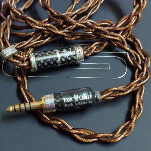 iBasso DX240 + EarSonics S-EM9 + Toxic Cables BW22 V2