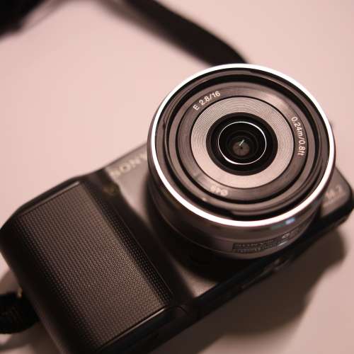 Sony NEX-3, 16mm f2.8, 16-50 f3.5-5.6 OSS