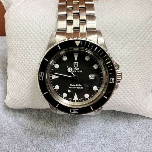 中古Tudor mini-sub