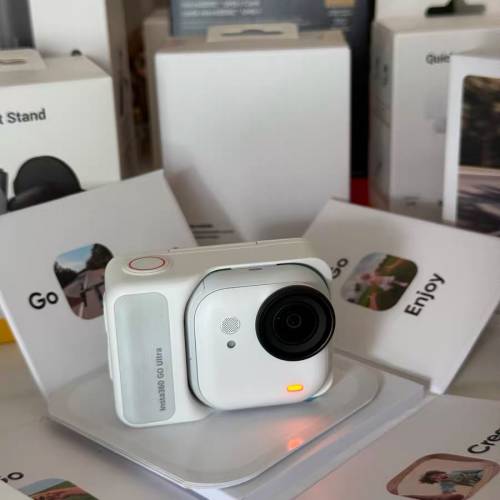 影石 Insta360 GO Ultra 運動相機 標準套裝 星耀黑｜靈動白