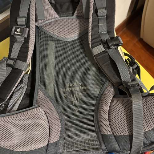Deuter future 28 登山背囊